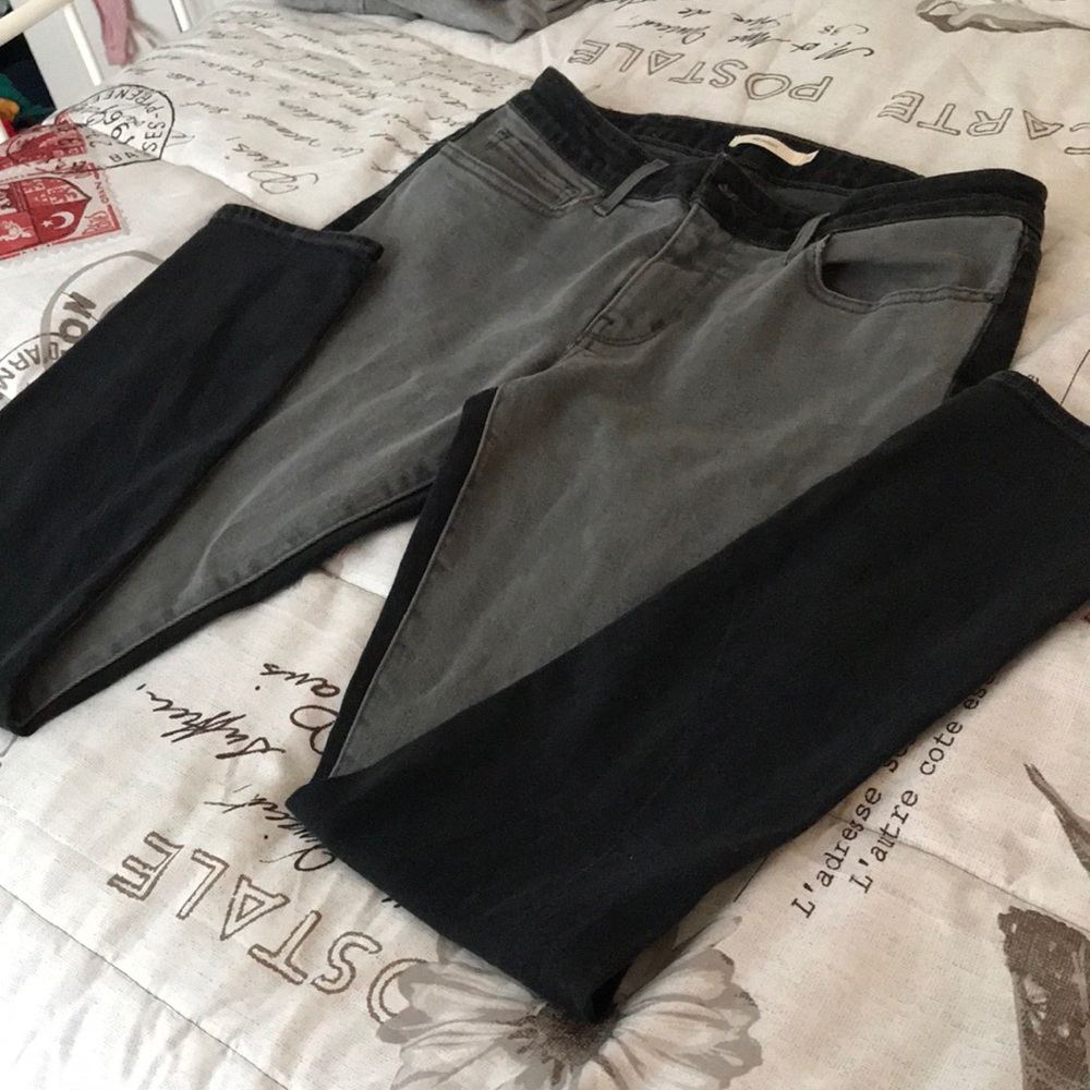 711 Levi’s jeans